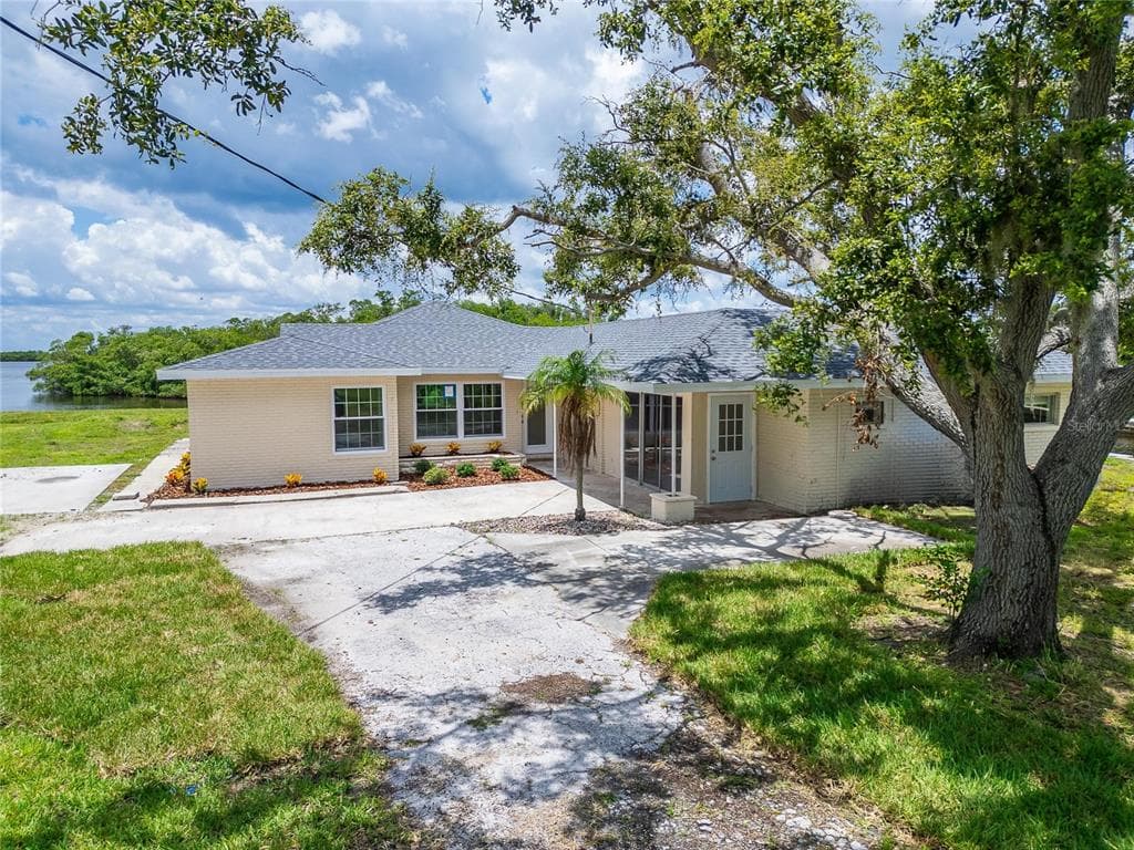 1034 CANAL STREET RUSKIN, FL 33570