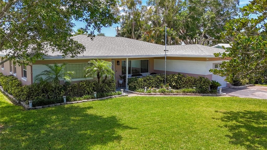 1137 INDIAN ROCKS ROAD S LARGO, FL 33770