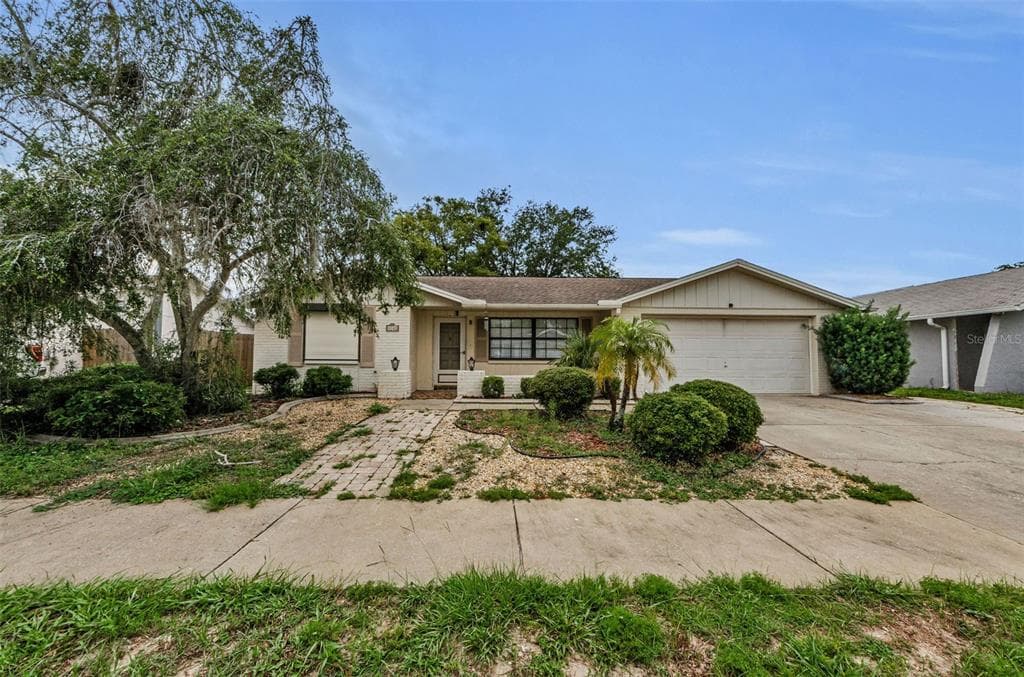 4143 GRAY SQUIRREL LANE NEW PORT RICHEY, FL 34653