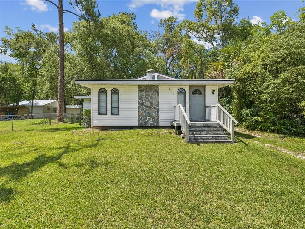 111 E EARLY STREET
