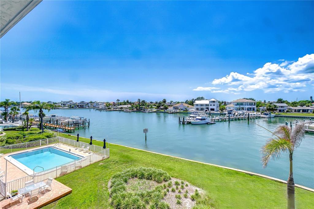 340 PINELLAS BAYWAY S UNIT 304