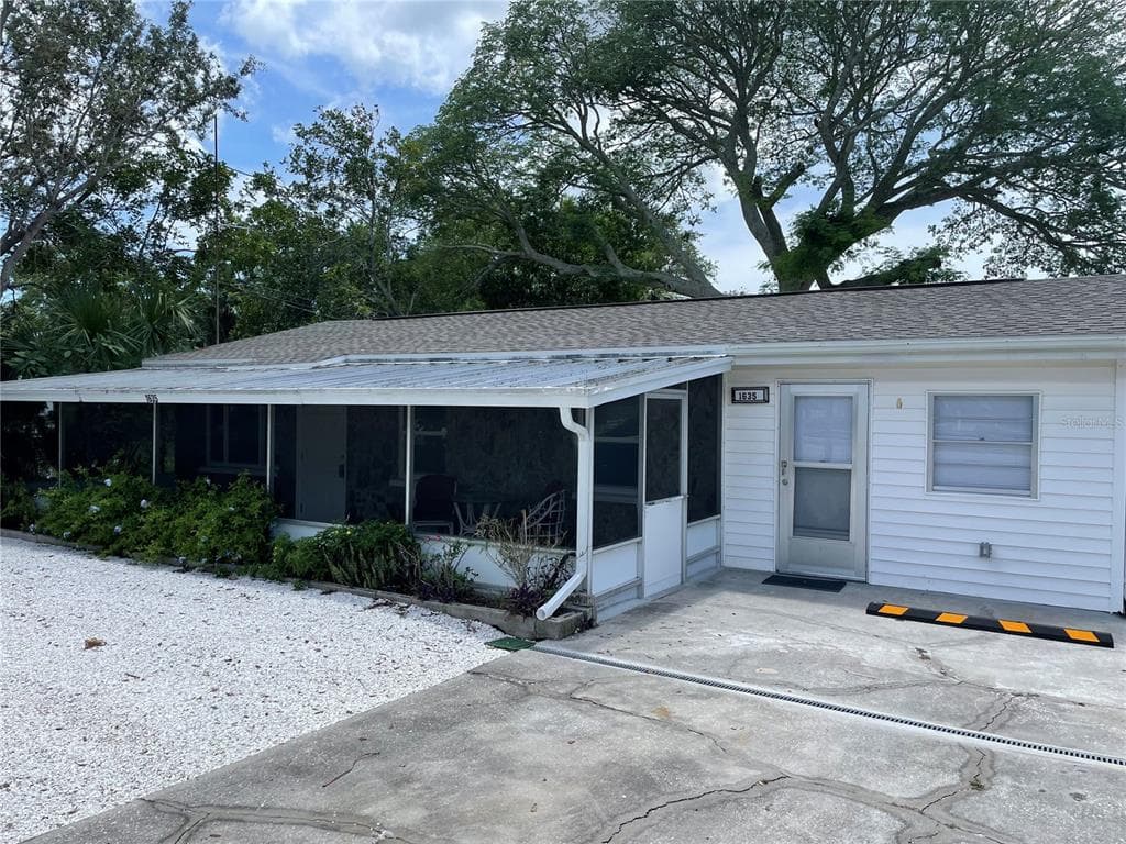 1635 OMAHA STREET PALM HARBOR, FL 34683