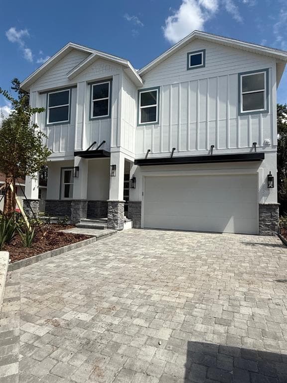 905 N WILLOW AVENUE TAMPA, FL 33606