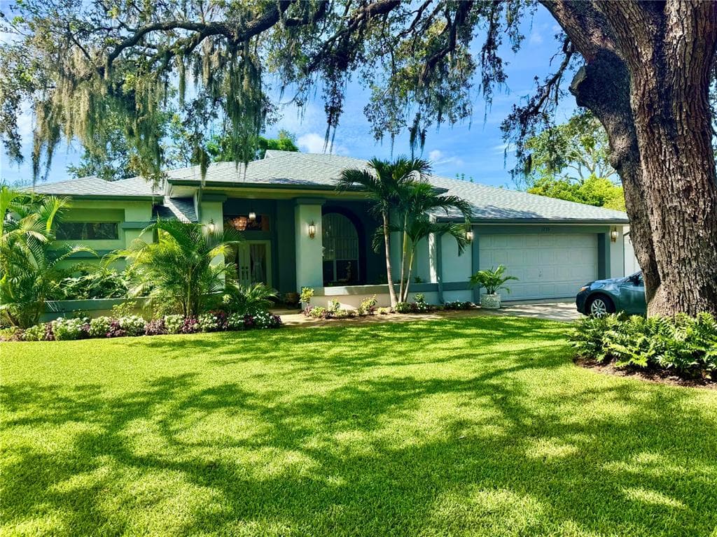 1735 MARION STREET CLEARWATER, FL 33756