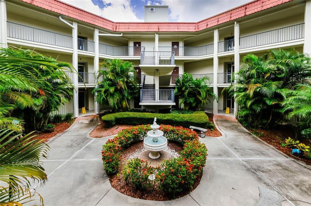 2700 BAYSHORE BOULEVARD UNIT 1206 DUNEDIN, FL 34698