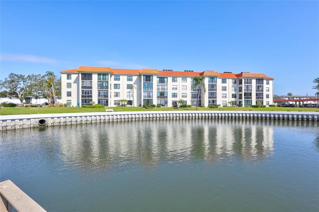 19029 US HIGHWAY 19 N UNIT 8-31 CLEARWATER, FL 33764