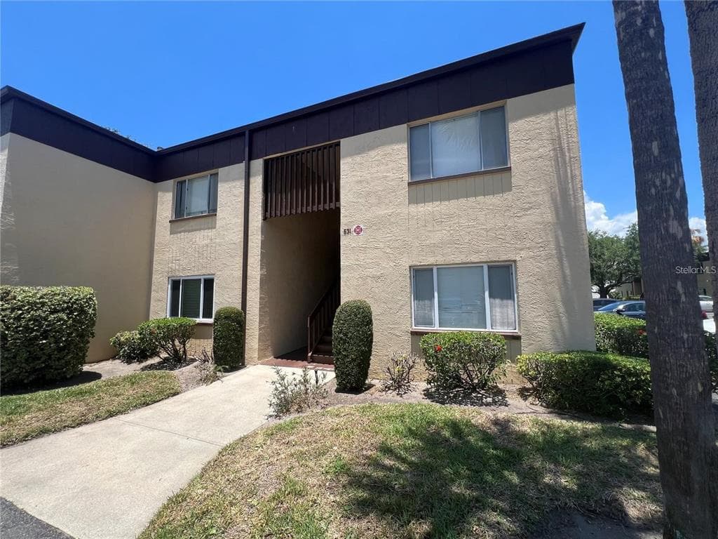 631 N KEENE ROAD UNIT S8 CLEARWATER, FL 33755