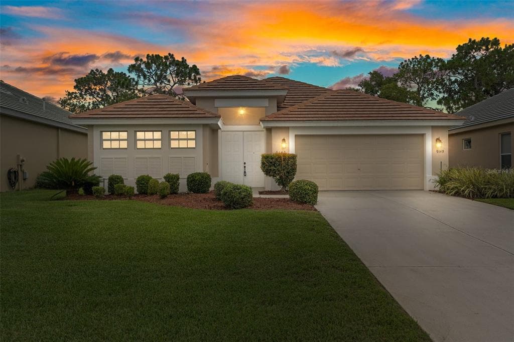 9149 PENELOPE DRIVE WEEKI WACHEE, FL 34613