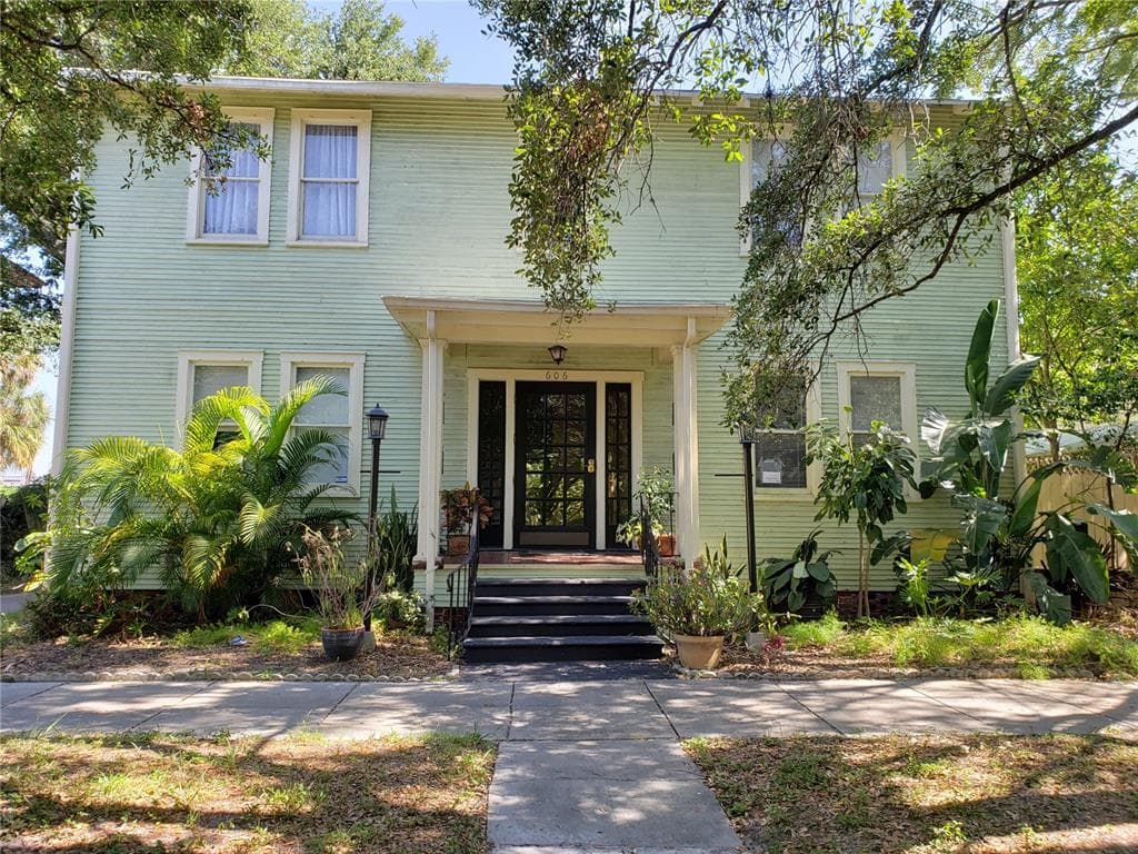 606 W AZEELE STREET UNIT 3 TAMPA, FL 33606