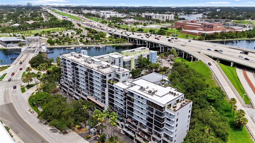201 W LAUREL STREET UNIT 308 TAMPA, FL 33602