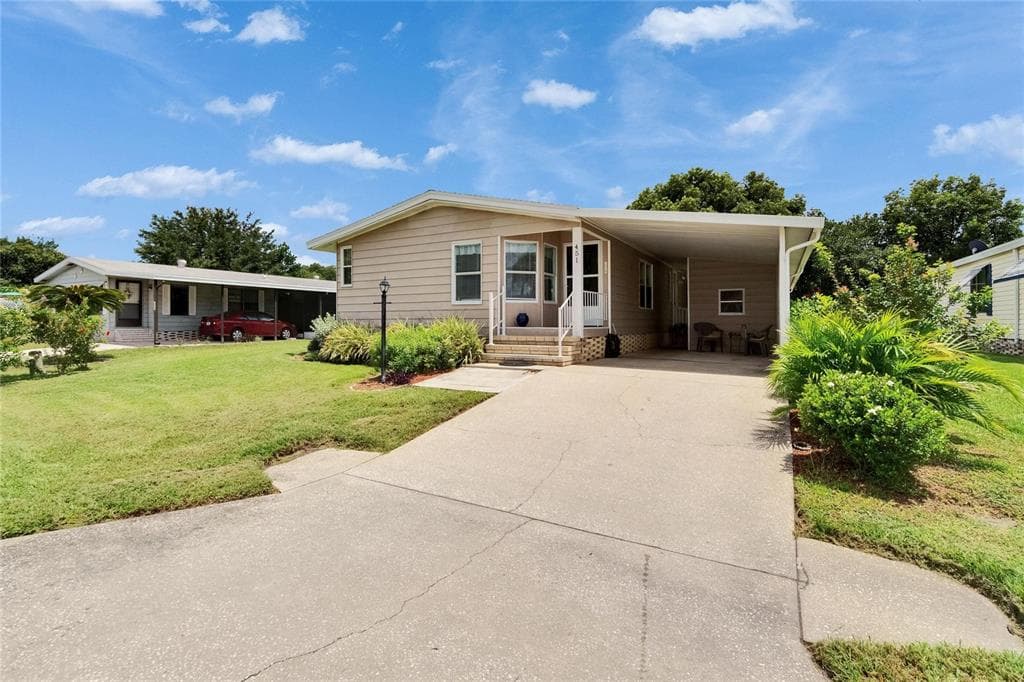 451 VILLAGE CIRCLE SW WINTER HAVEN, FL 33880