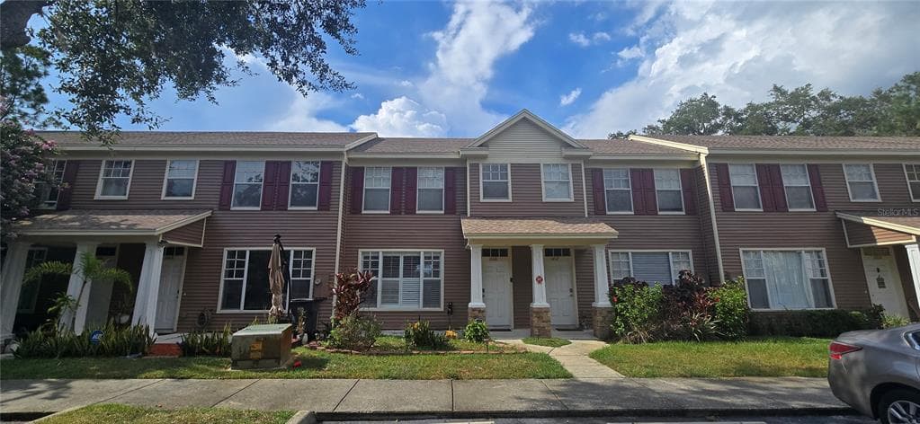 11012 BLACK SWAN COURT SEFFNER, FL 33584