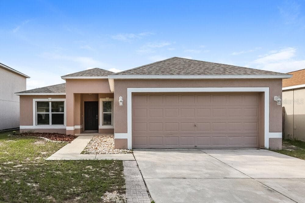 4712 NEWBOURNE WAY VALRICO, FL 33594
