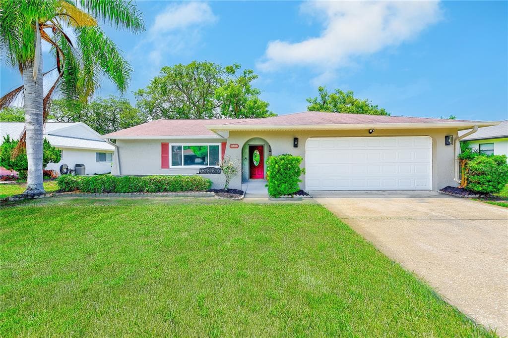 8402 ROXBORO DRIVE HUDSON, FL 34667