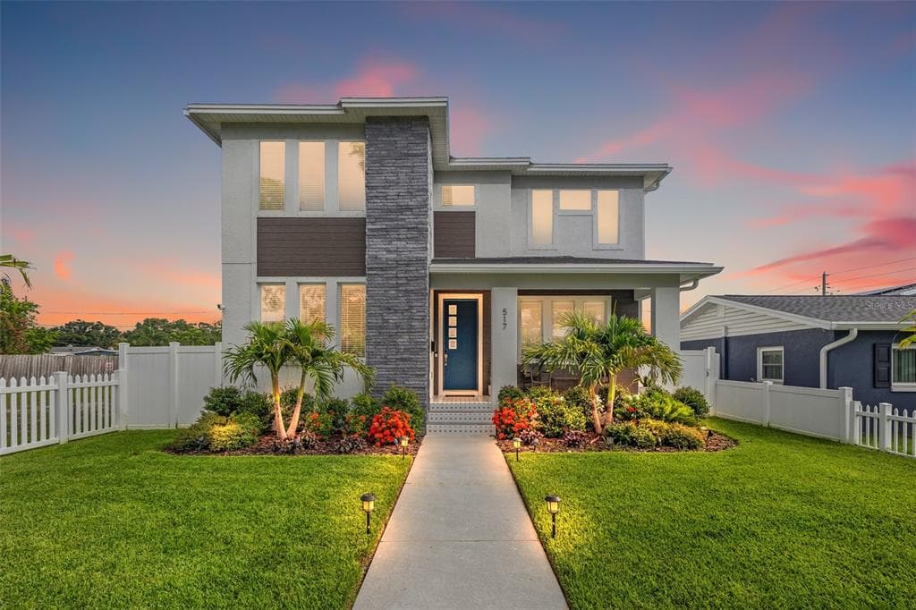517 39TH AVENUE N ST PETERSBURG, FL 33703