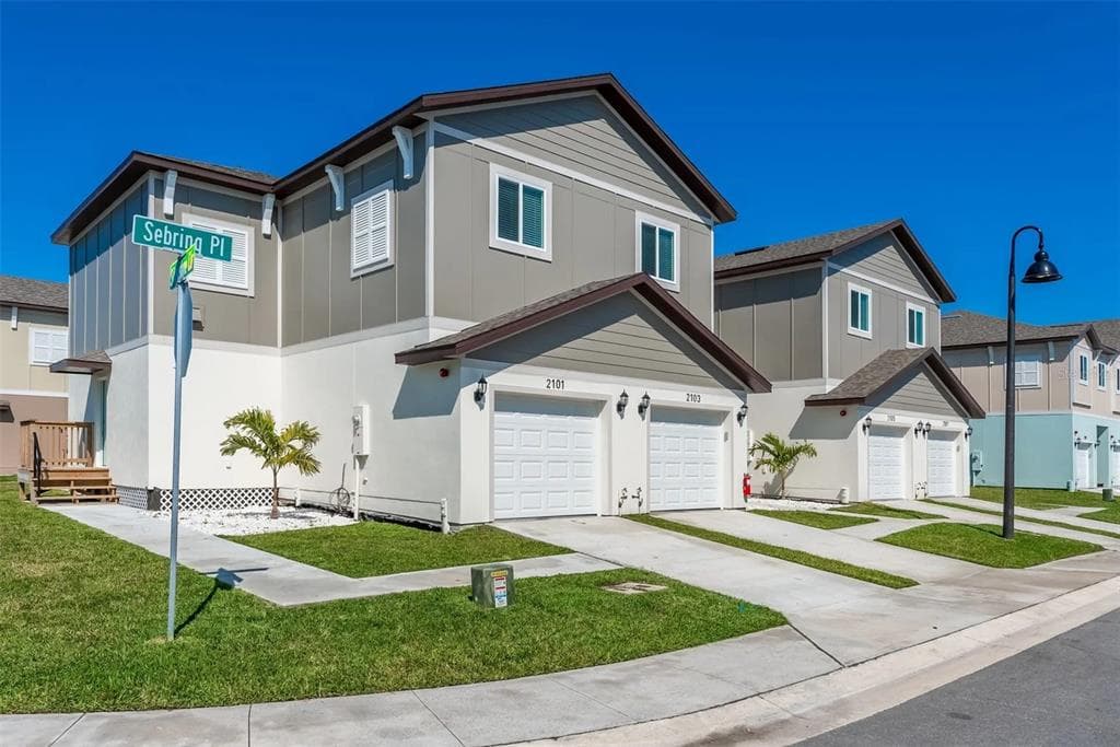 2111 SEBRING PLACE