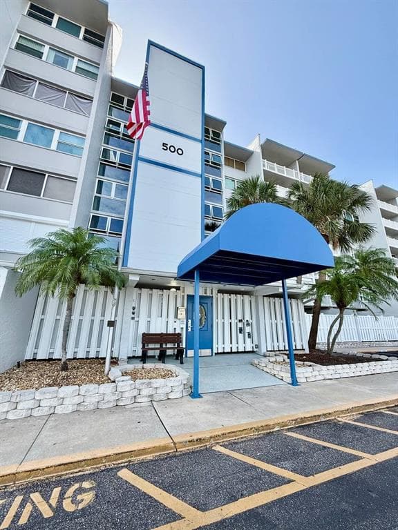 500 TREASURE ISLAND CAUSEWAY UNIT 402 TREASURE ISLAND, FL 33706