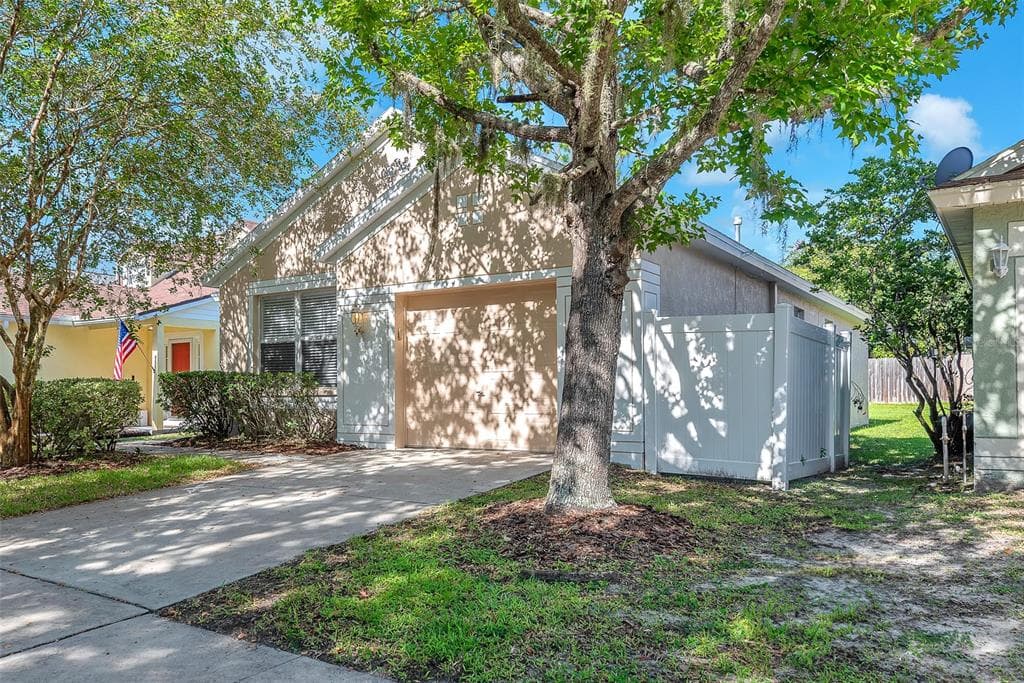 5617 TANAGERGROVE WAY LITHIA, FL 33547
