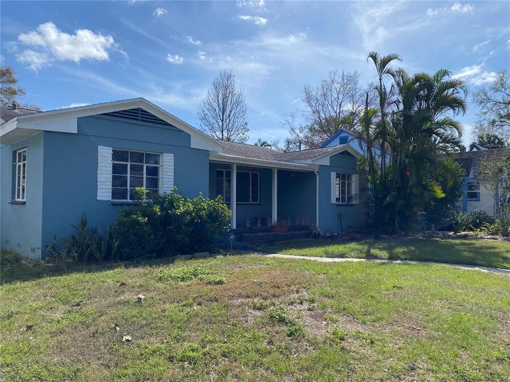 2011 10TH STREET N ST PETERSBURG, FL 33704