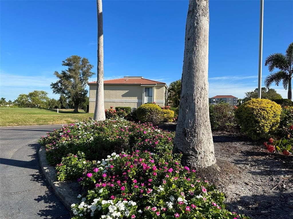 6121 PALMA DEL MAR BOULEVARD S UNIT 227 ST PETERSBURG, FL 33715