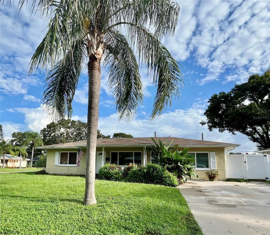 5299 35TH AVENUE N ST PETERSBURG, FL 33710