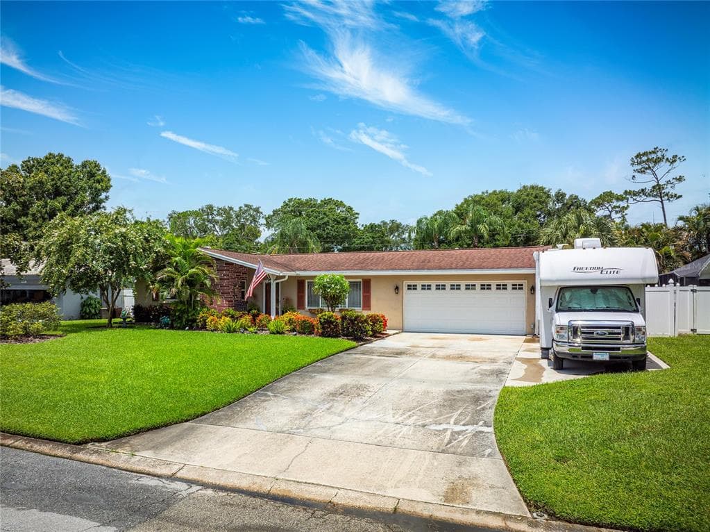 1132 GERSHWIN DRIVE LARGO, FL 33771