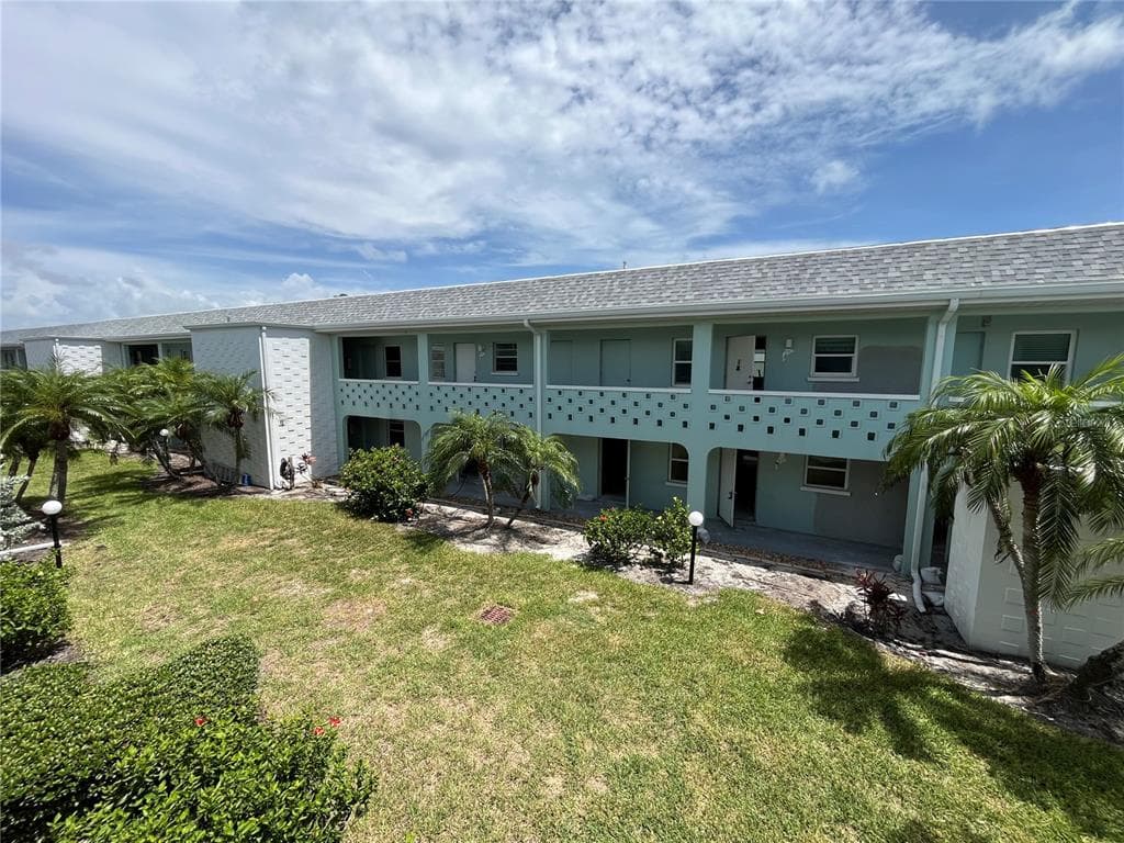 611 GULF DRIVE N UNIT B24 BRADENTON BEACH, FL 34217