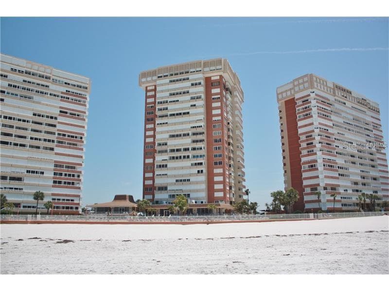 17900 GULF BOULEVARD UNIT 5D REDINGTON SHORES, FL 33708