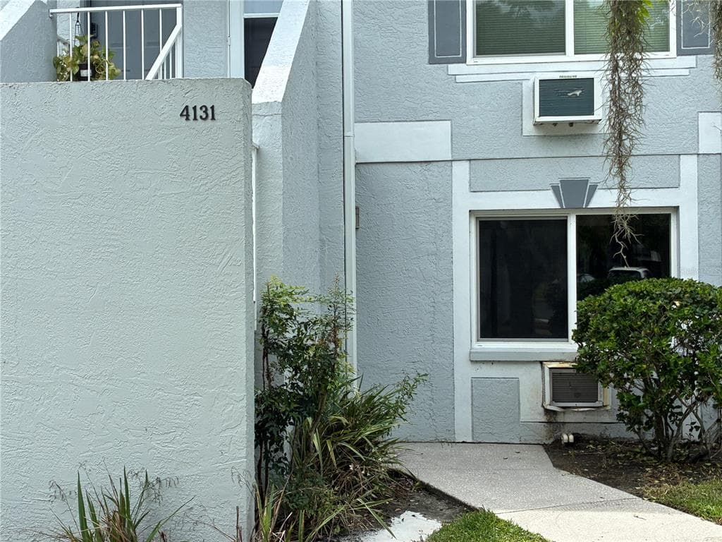 4131 DOLPHIN DRIVE UNIT 4131 TAMPA, FL 33617