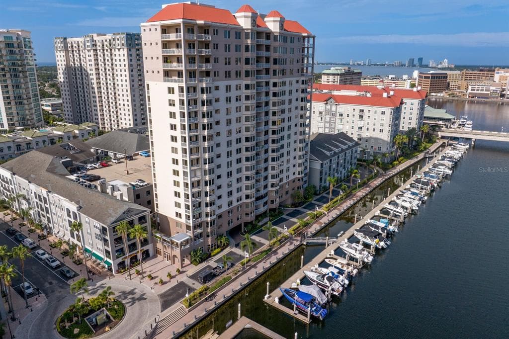 371 CHANNELSIDE WALK WAY UNIT 1104
