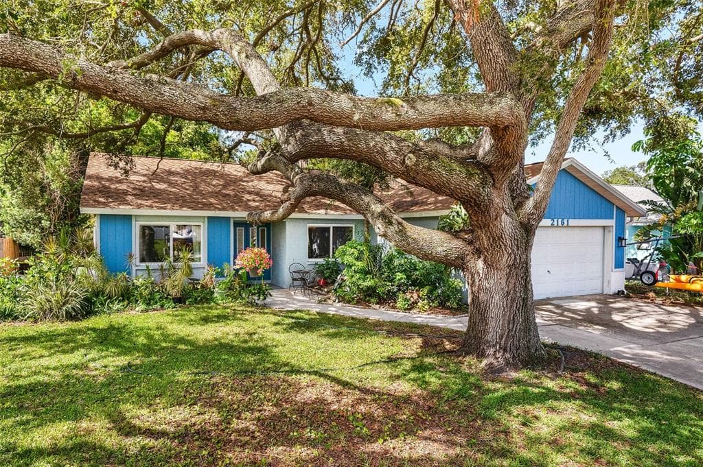 2161 CYPRESS POINT DRIVE N CLEARWATER, FL 33763