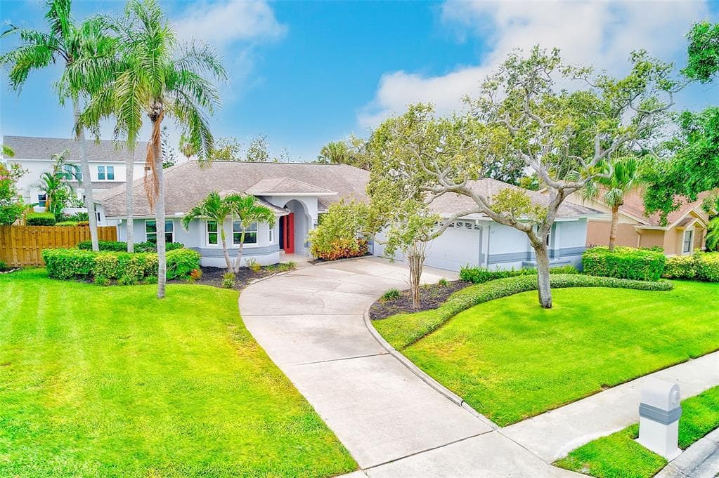 14106 KENSINGTON OAK PLACE LARGO, FL 33774