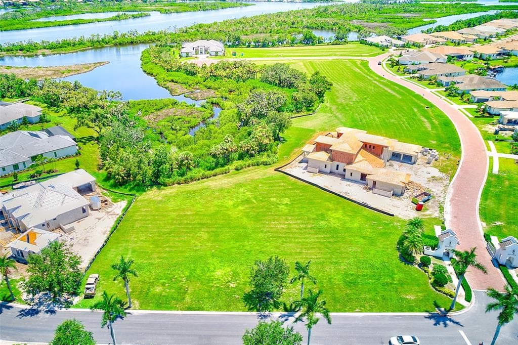 11709 RIVE ISLE RUN PARRISH, FL 34219