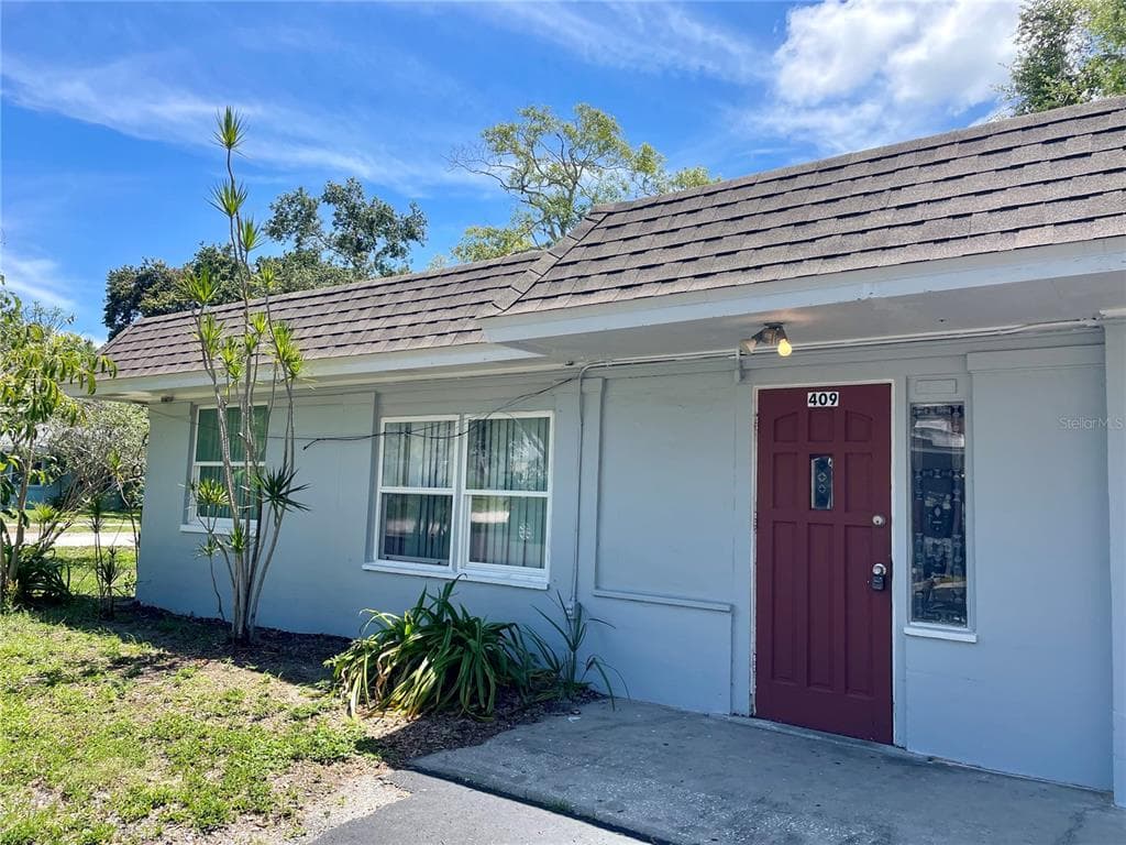 401 NE 1ST AVENUE UNIT 409 LARGO, FL 33770