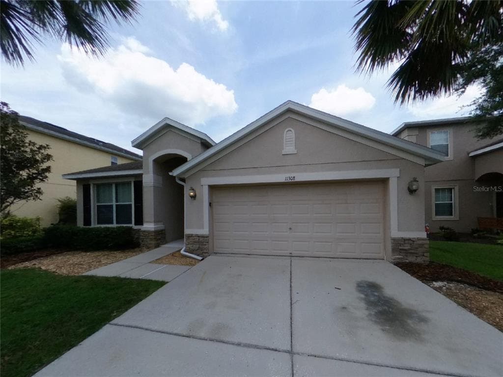 11308 THAMES FARE WAY LITHIA, FL 33547