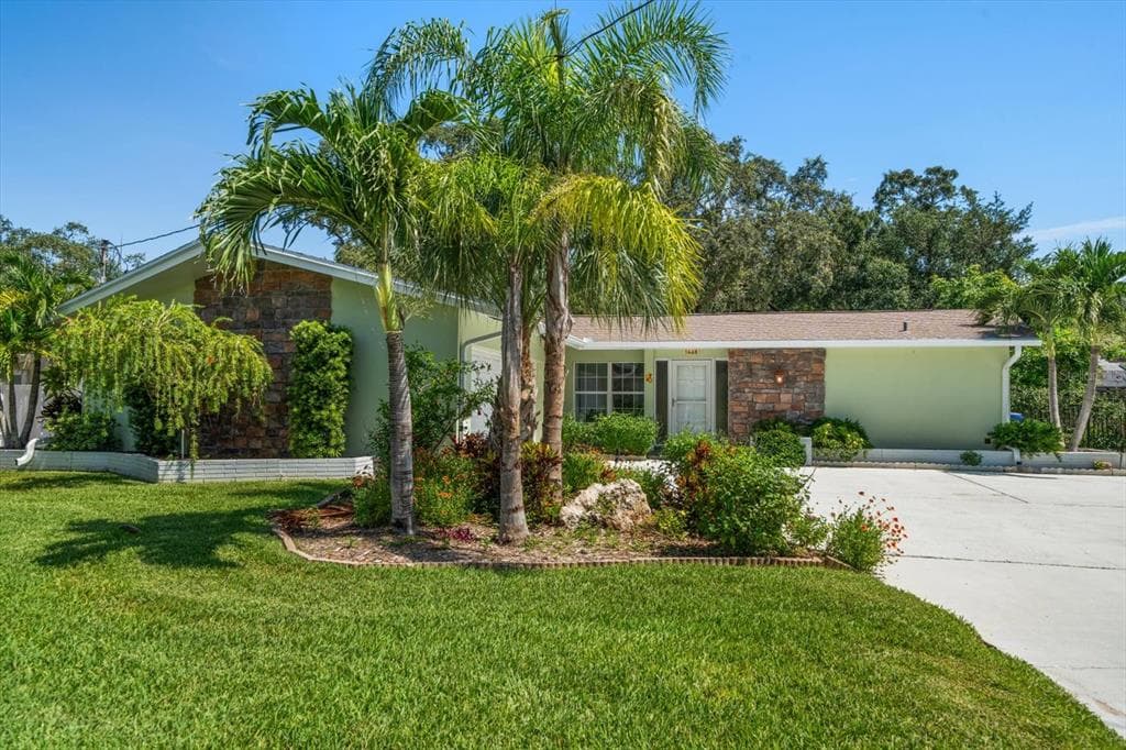 1468 FAIRWAY DRIVE DUNEDIN, FL 34698
