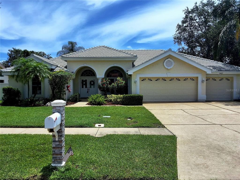 2407 ANTHONY AVENUE CLEARWATER, FL 33759
