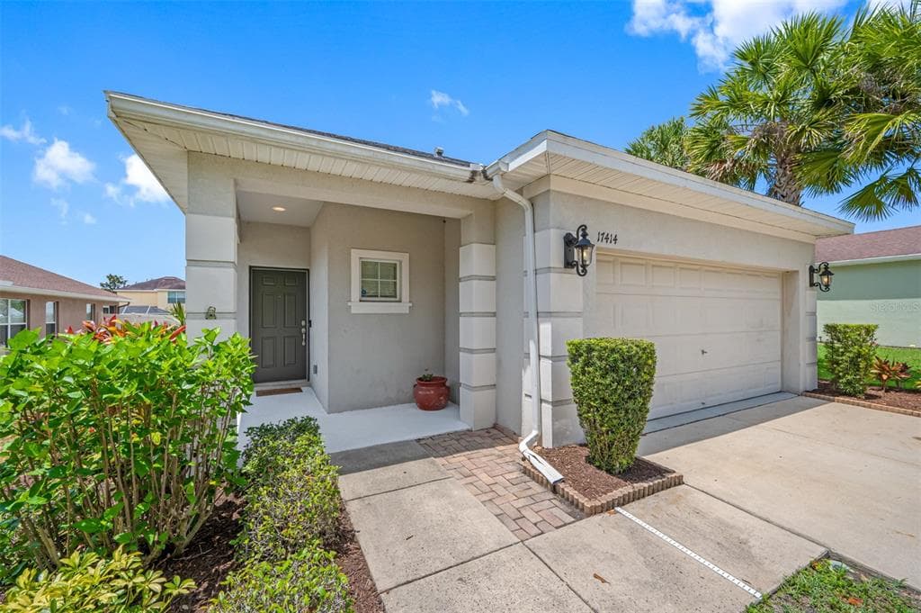 17414 NEW CROSS CIRCLE LITHIA, FL 33547