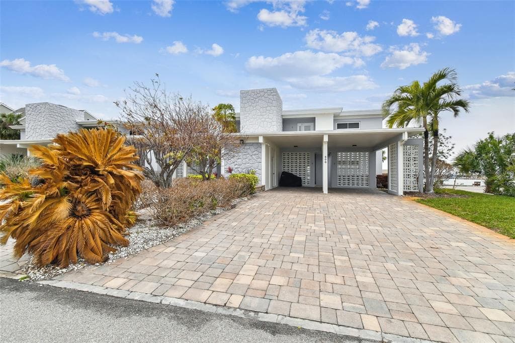 800 MADONNA BOULEVARD UNIT 2 TIERRA VERDE, FL 33715