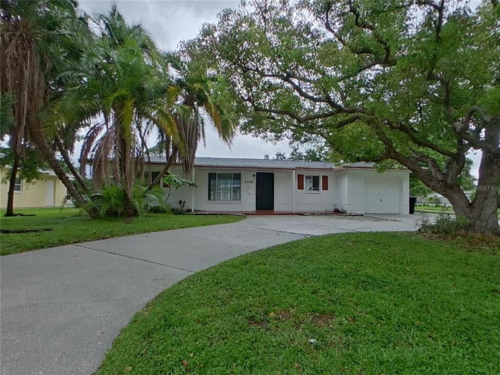 6898 17TH LANE N ST PETERSBURG, FL 33702