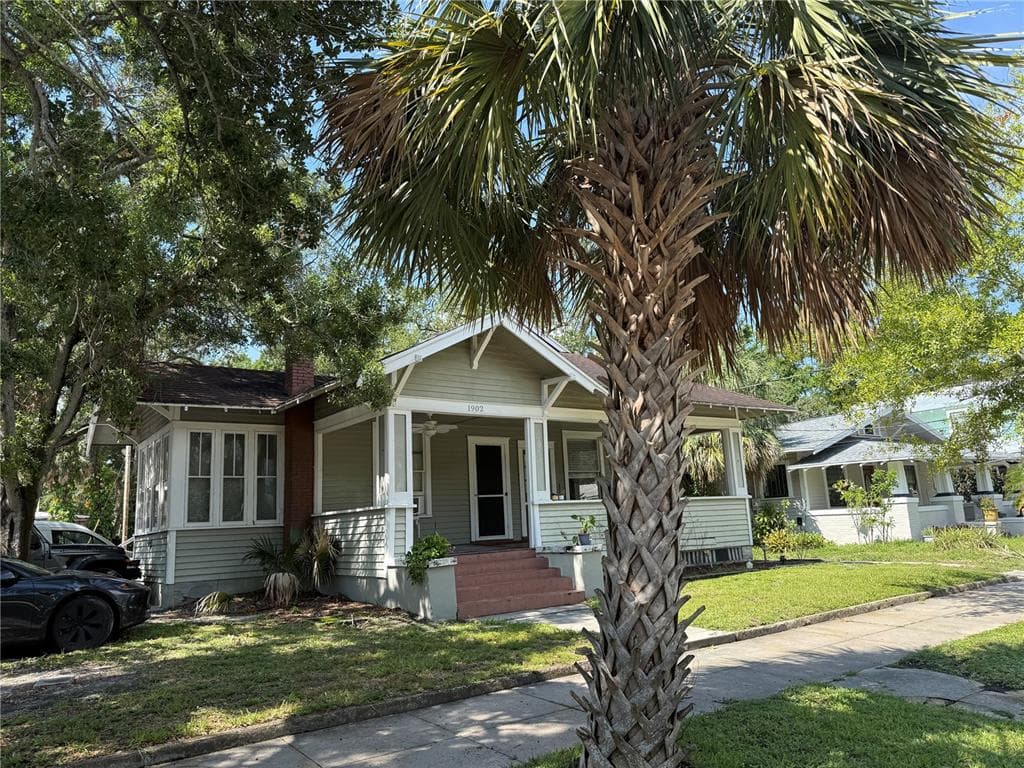 1902 WATROUS AVENUE TAMPA, FL 33606