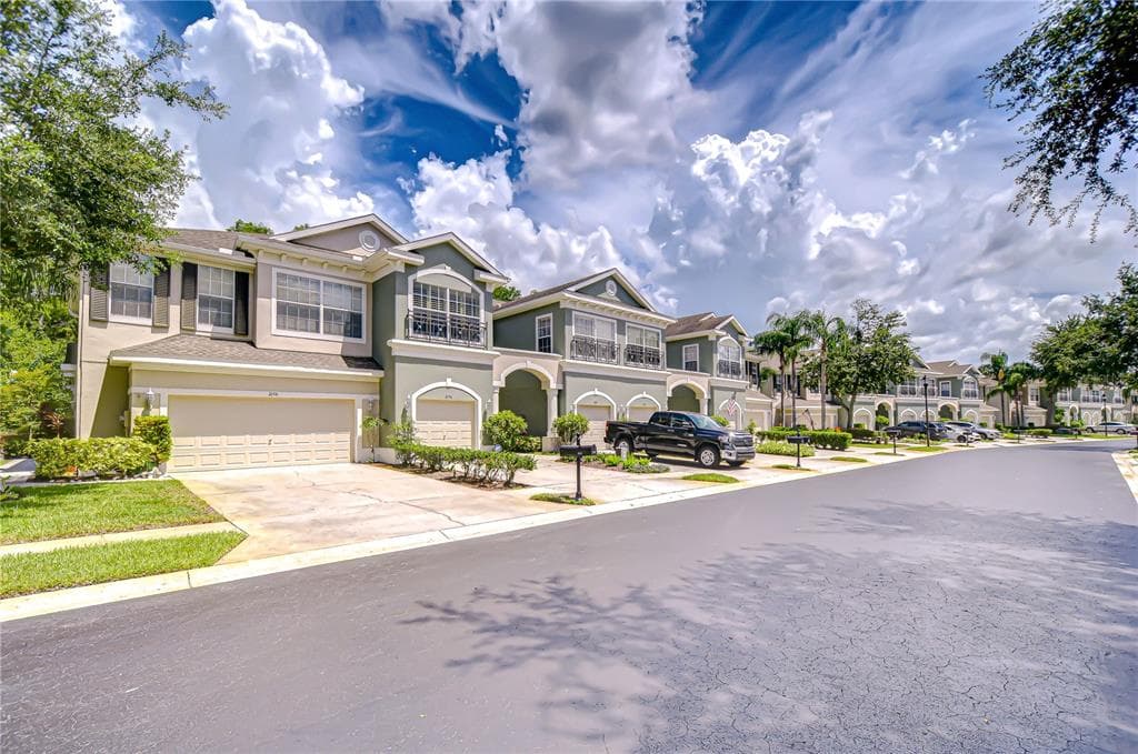 2156 PARK CRESCENT DRIVE LAND O LAKES, FL 34639