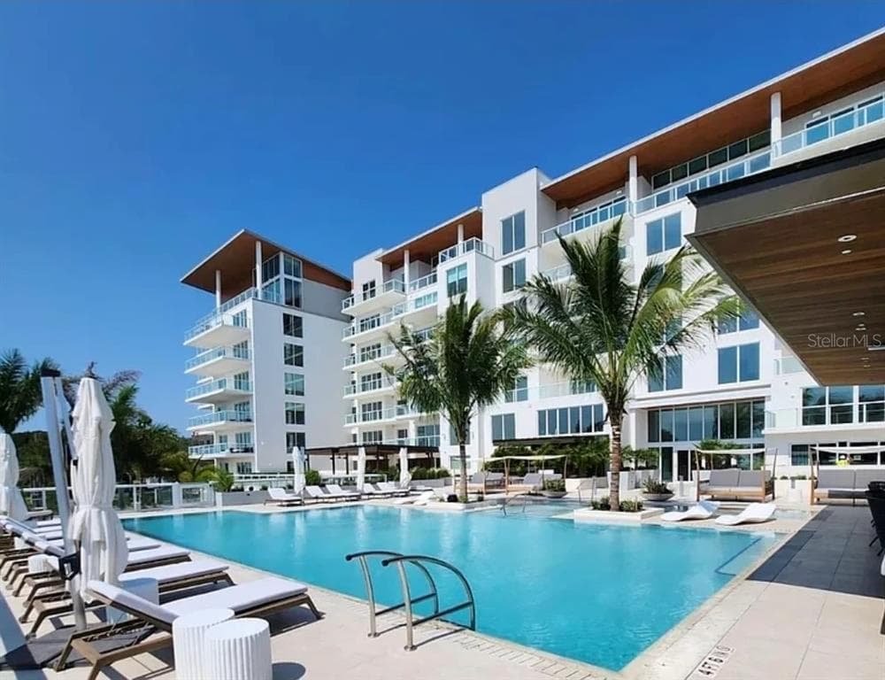 1020 SUNSET POINT ROAD UNIT 505 CLEARWATER, FL 33755