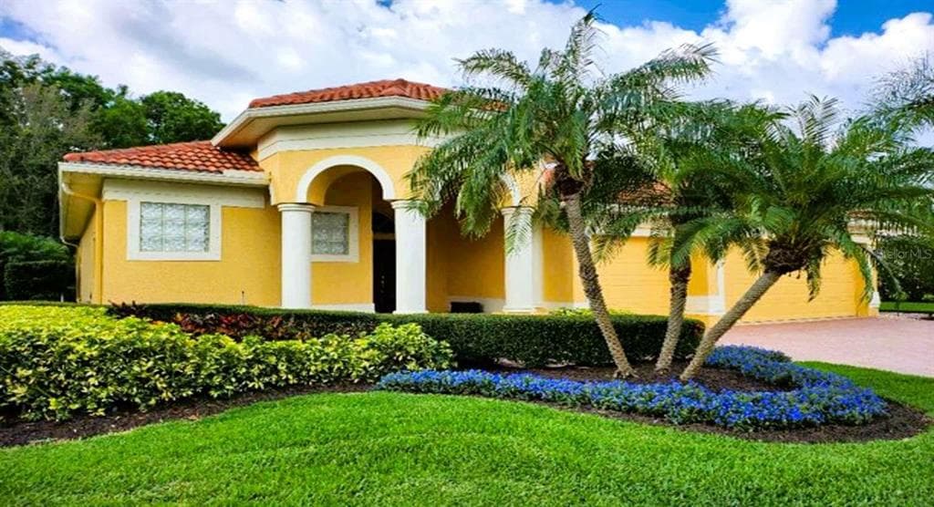 9008 WILLOWBROOK CIRCLE BRADENTON, FL 34212