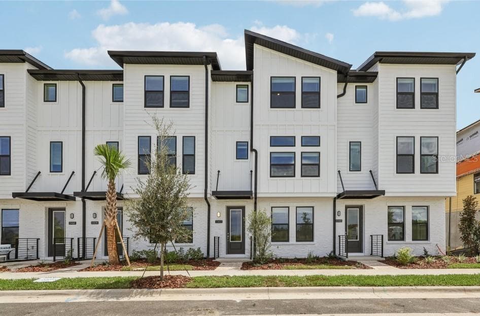 15453 HAMLIN PARK DRIVE WINTER GARDEN, FL 34787