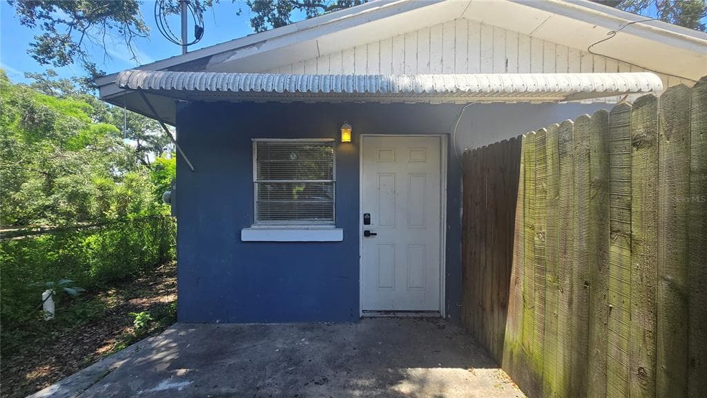 1308 E 28TH AVENUE UNIT B TAMPA, FL 33605