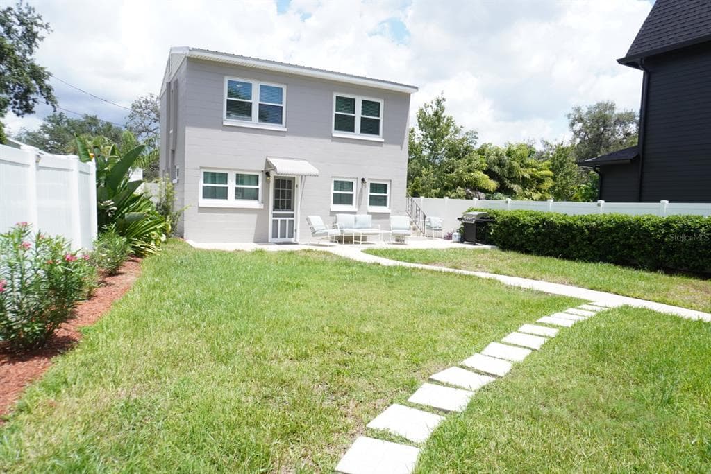 809 W PARK AVENUE UNIT B TAMPA, FL 33602
