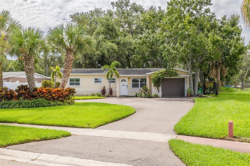 100 LEWIS BOULEVARD SE ST PETERSBURG, FL 33705