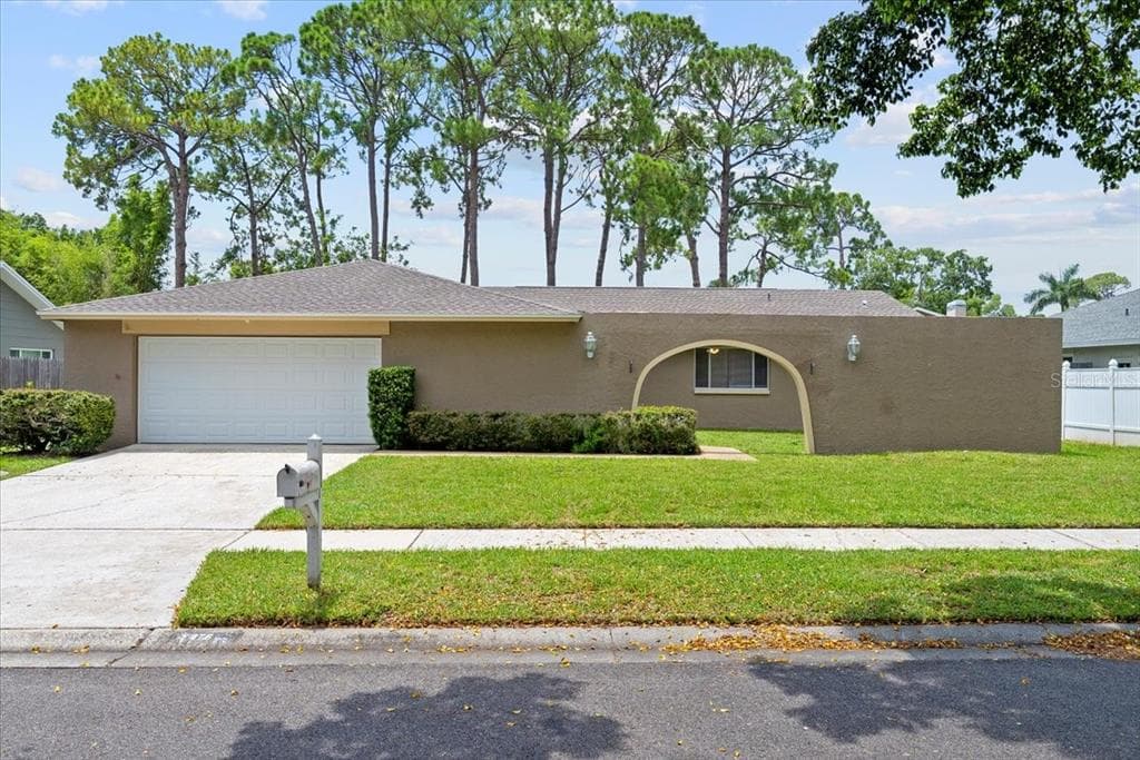 3176 HERON PLACE CLEARWATER, FL 33762