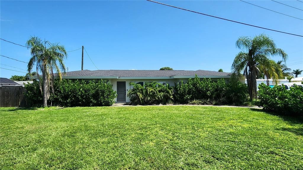 2465 CONSTITUTION BOULEVARD SARASOTA, FL 34231